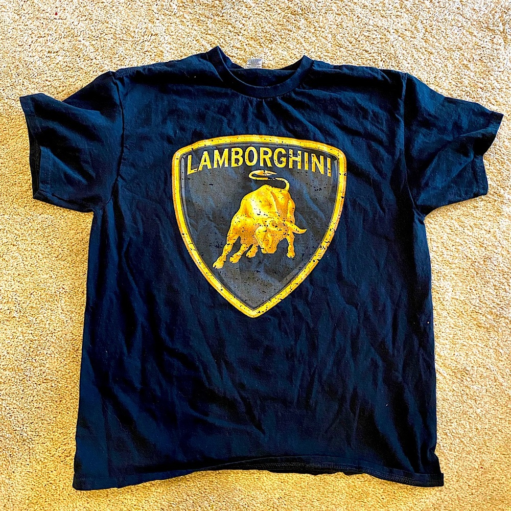 Large Men’s Lamborghini T-Shirt.